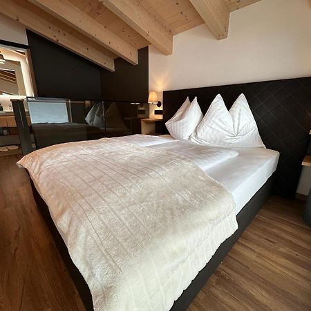 Dorferwirt Hotel Bramberg am Wildkogel Bagian luar foto