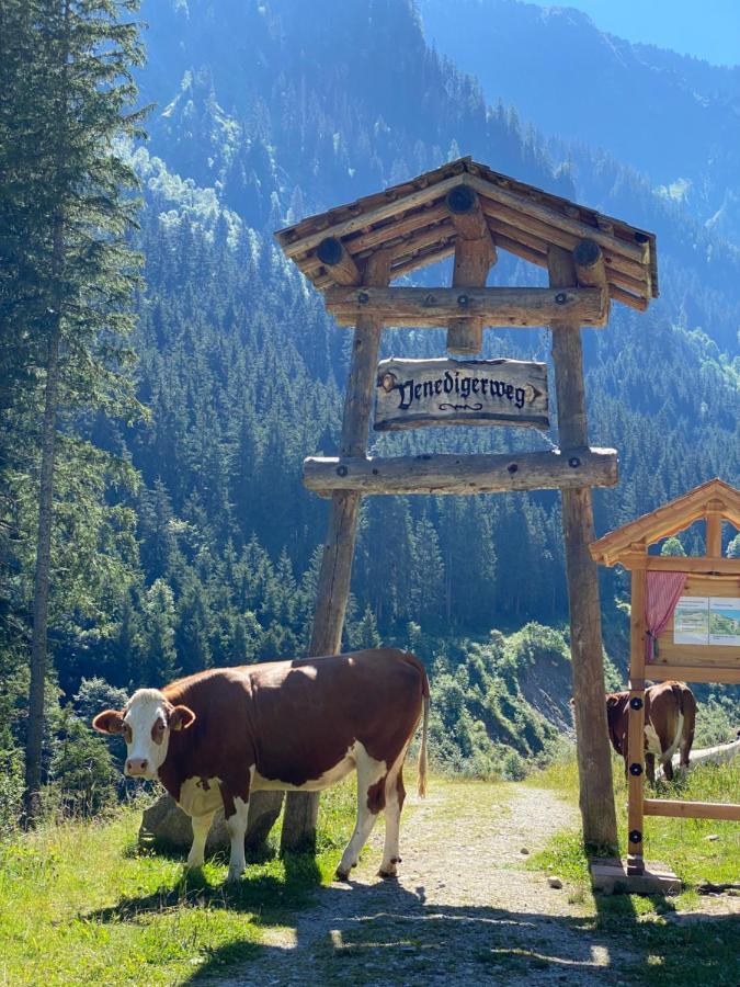 Dorferwirt Hotel Bramberg am Wildkogel Bagian luar foto