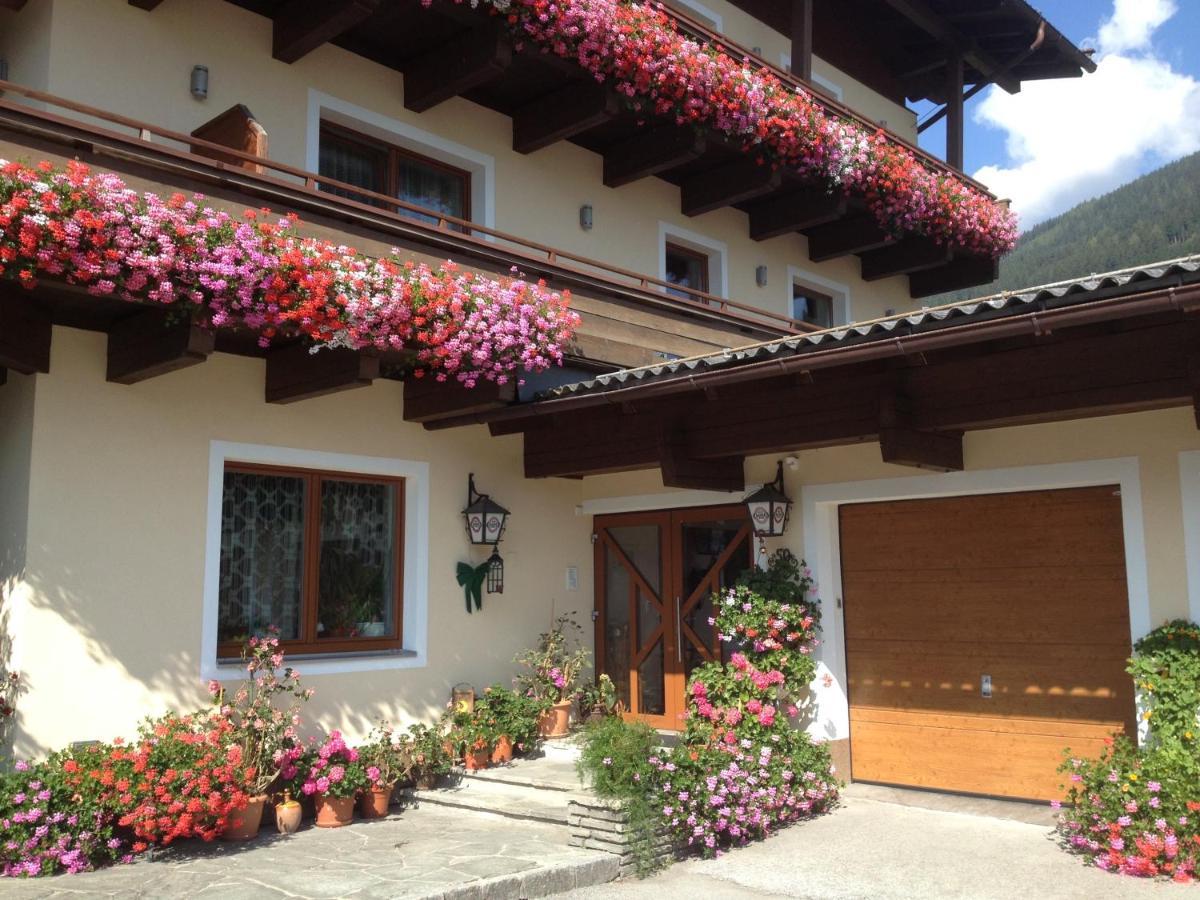 Dorferwirt Hotel Bramberg am Wildkogel Bagian luar foto