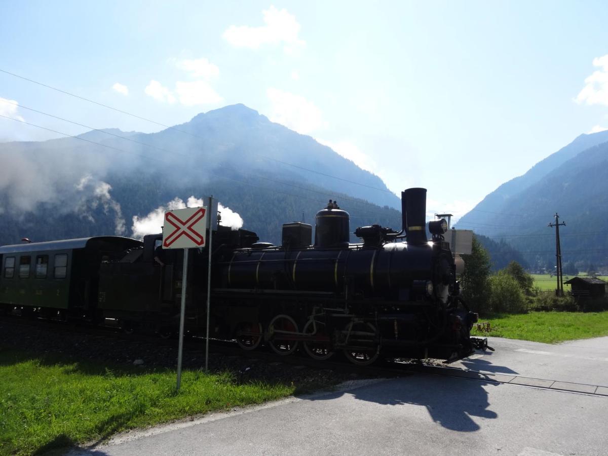 Dorferwirt Hotel Bramberg am Wildkogel Bagian luar foto