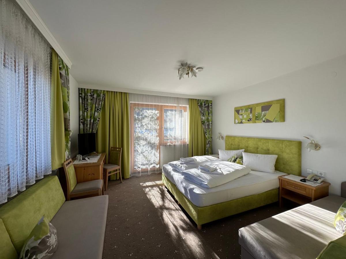 Dorferwirt Hotel Bramberg am Wildkogel Bagian luar foto