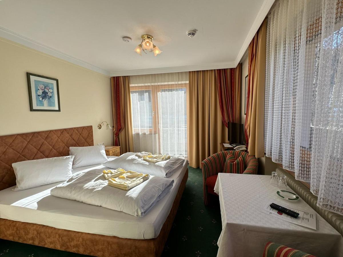 Dorferwirt Hotel Bramberg am Wildkogel Bagian luar foto