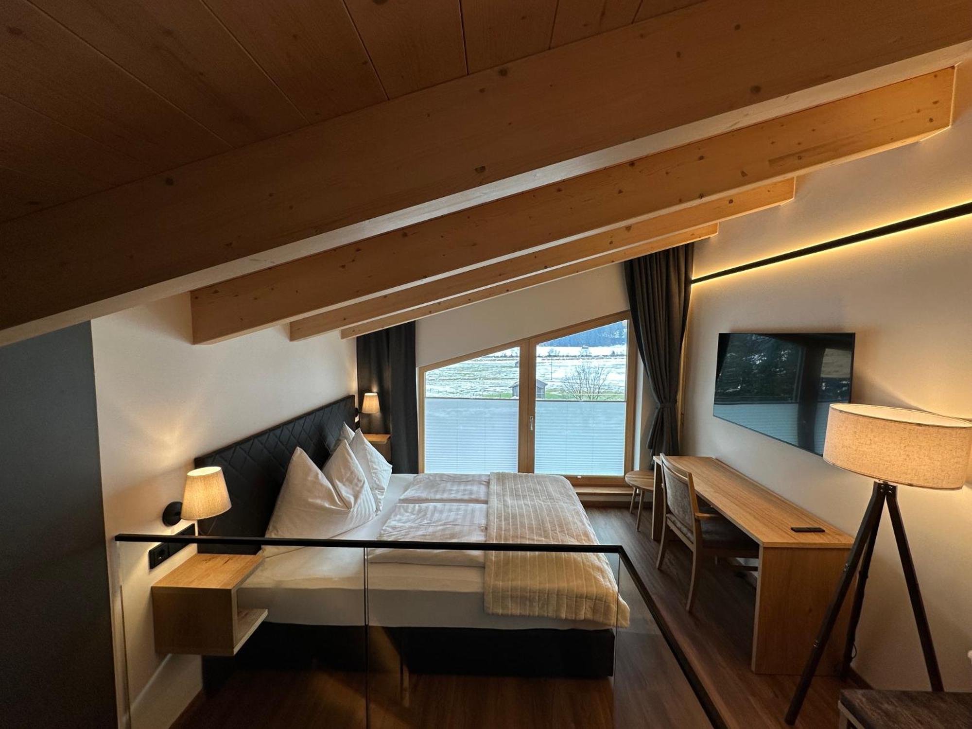 Dorferwirt Hotel Bramberg am Wildkogel Bagian luar foto